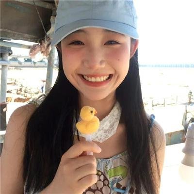 少女嬉春
